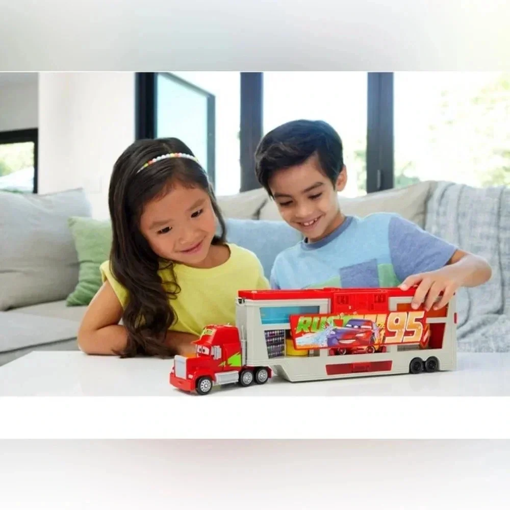 Disney Pixar Cars Color Changers Mobile Paint Shop Mack Playset with 1 Toy Car